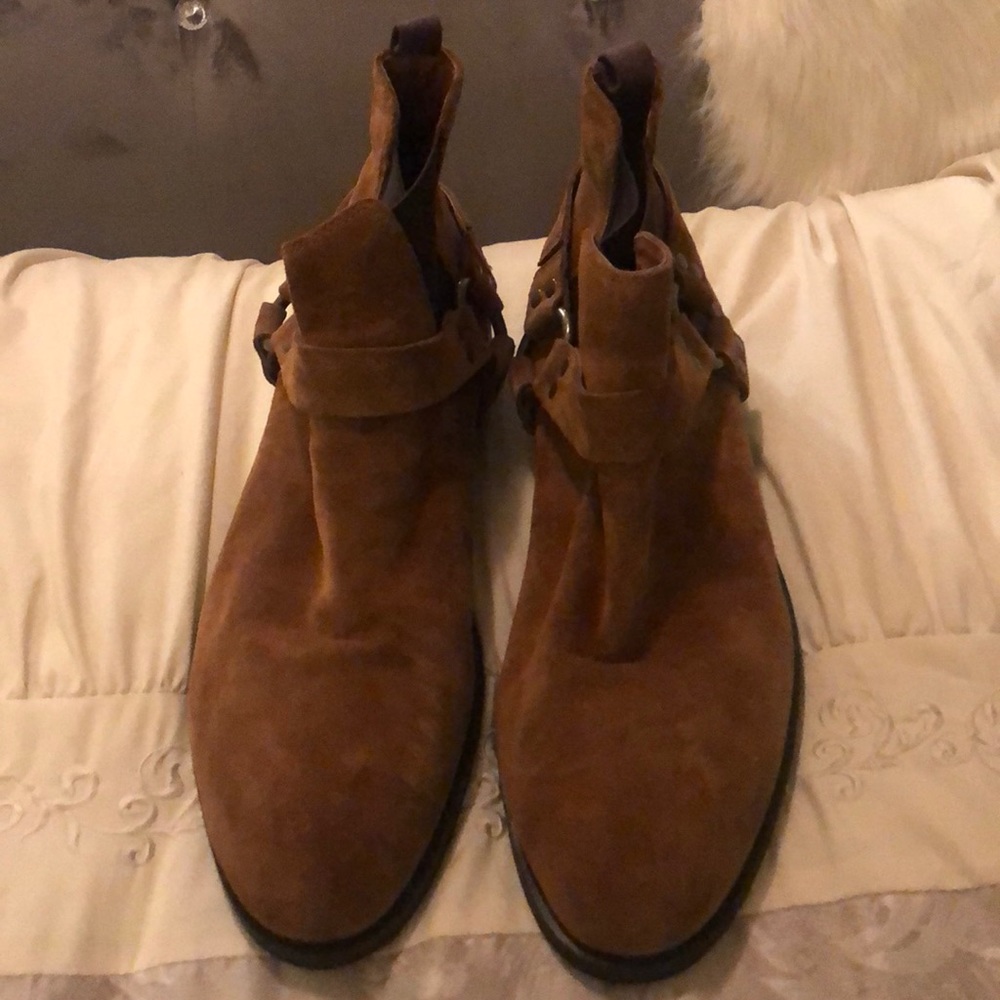 Frye boot never worn